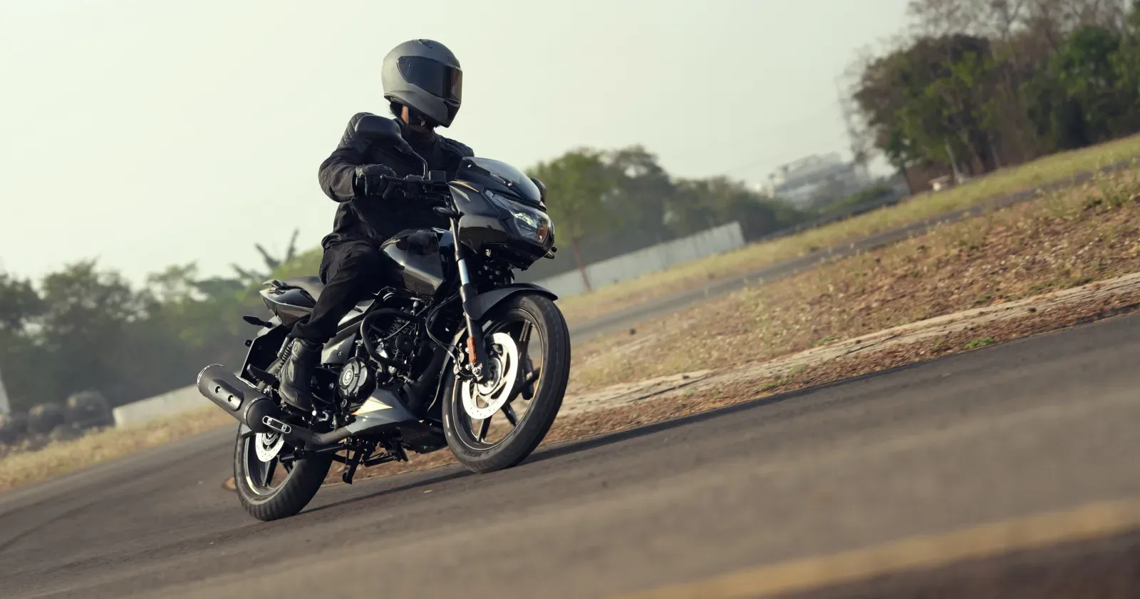 2026 Bajaj Pulsar 180 4.webp