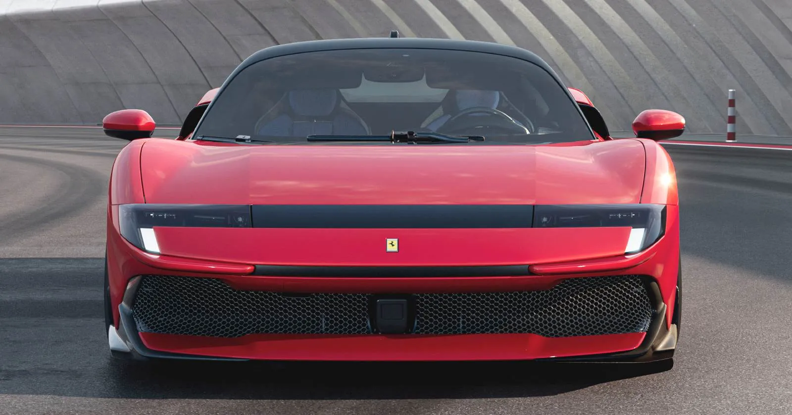 849_Testarossa_front_0b72945202.webp