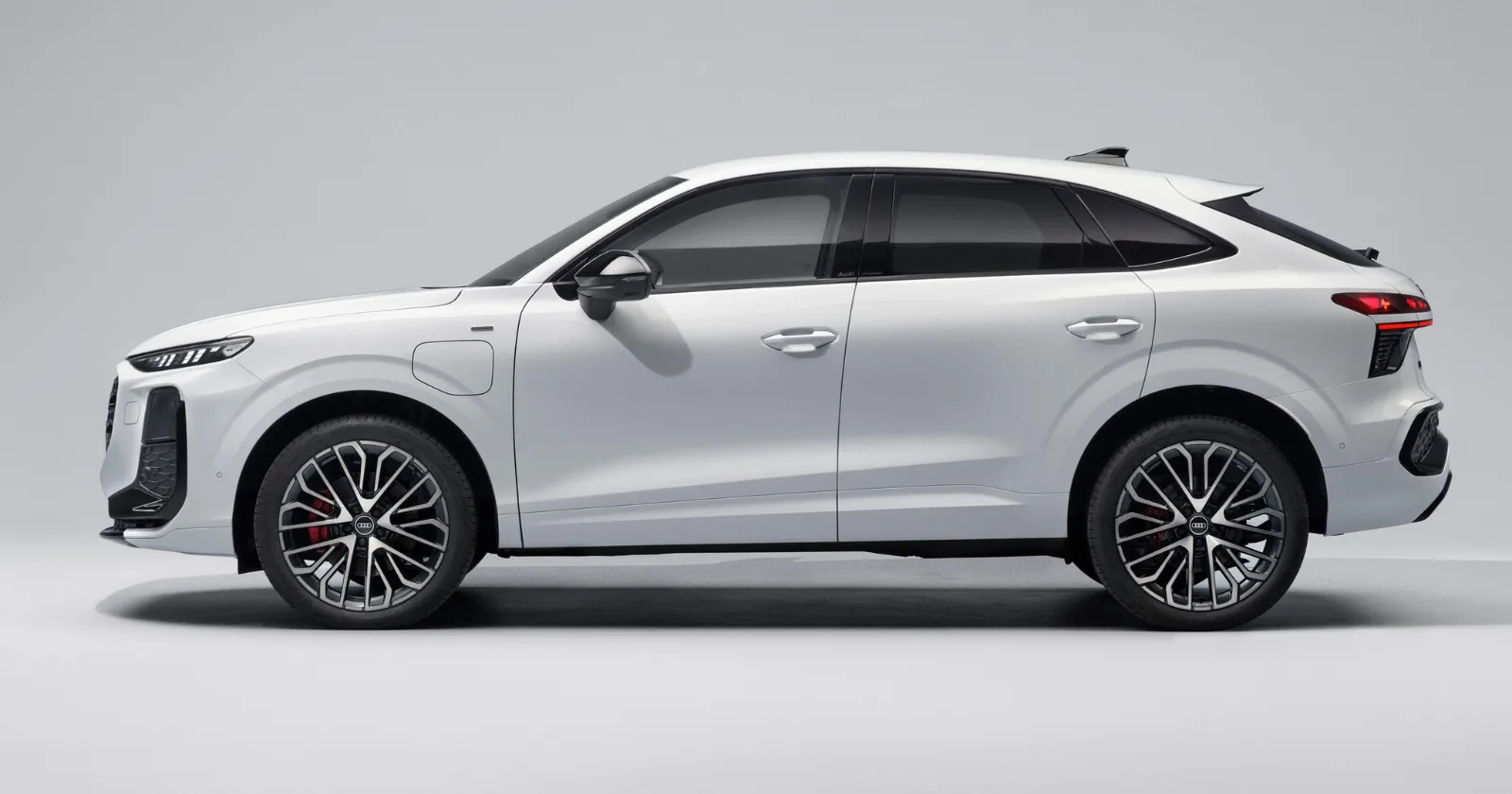Audi_Q3_Sportback_3_c1283d3c59.webp