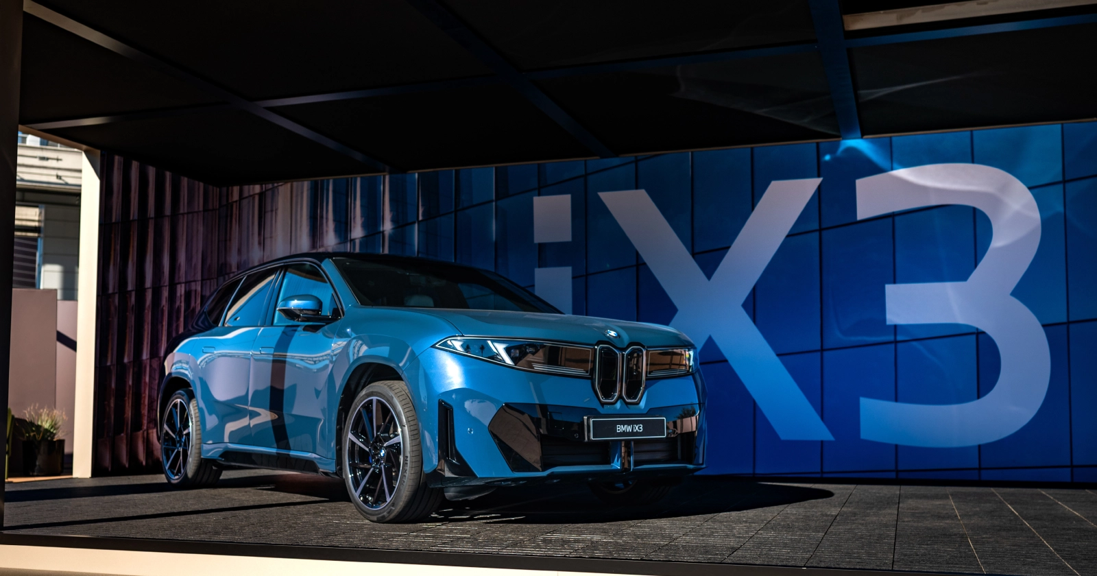 BMW_i_X3_1_4ebb330e2c.webp