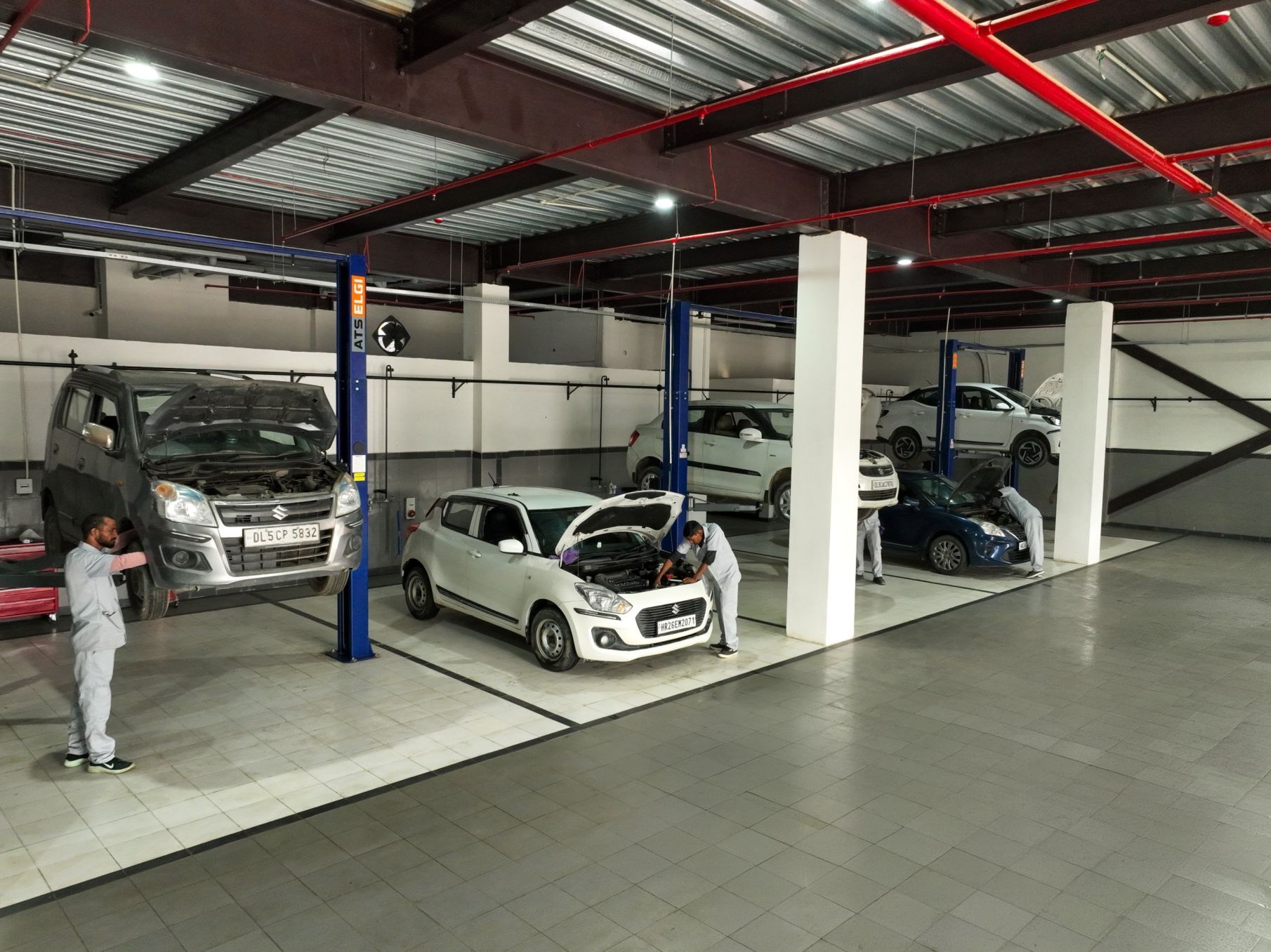 Garage image 3