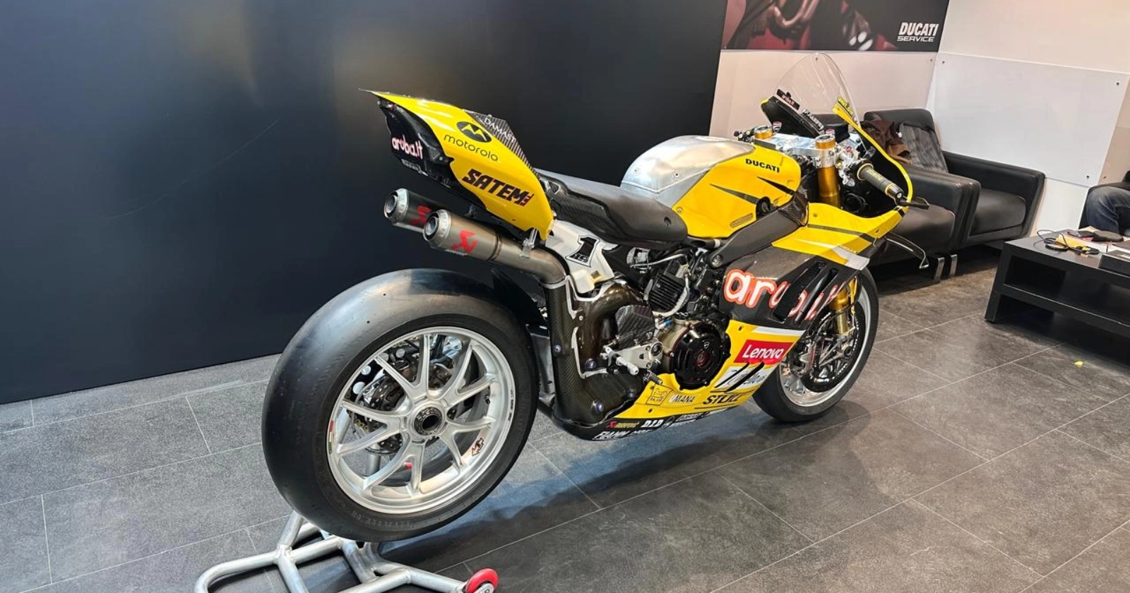 Ducati_Panigale_V4_WSBK_1_071d0ba57d.webp