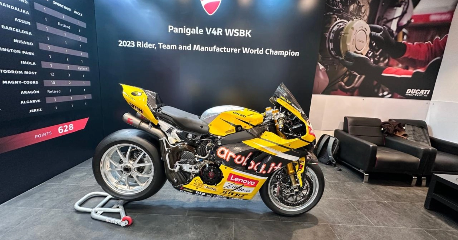 Ducati_Panigale_V4_WSBK_2_ebd33529d8.webp