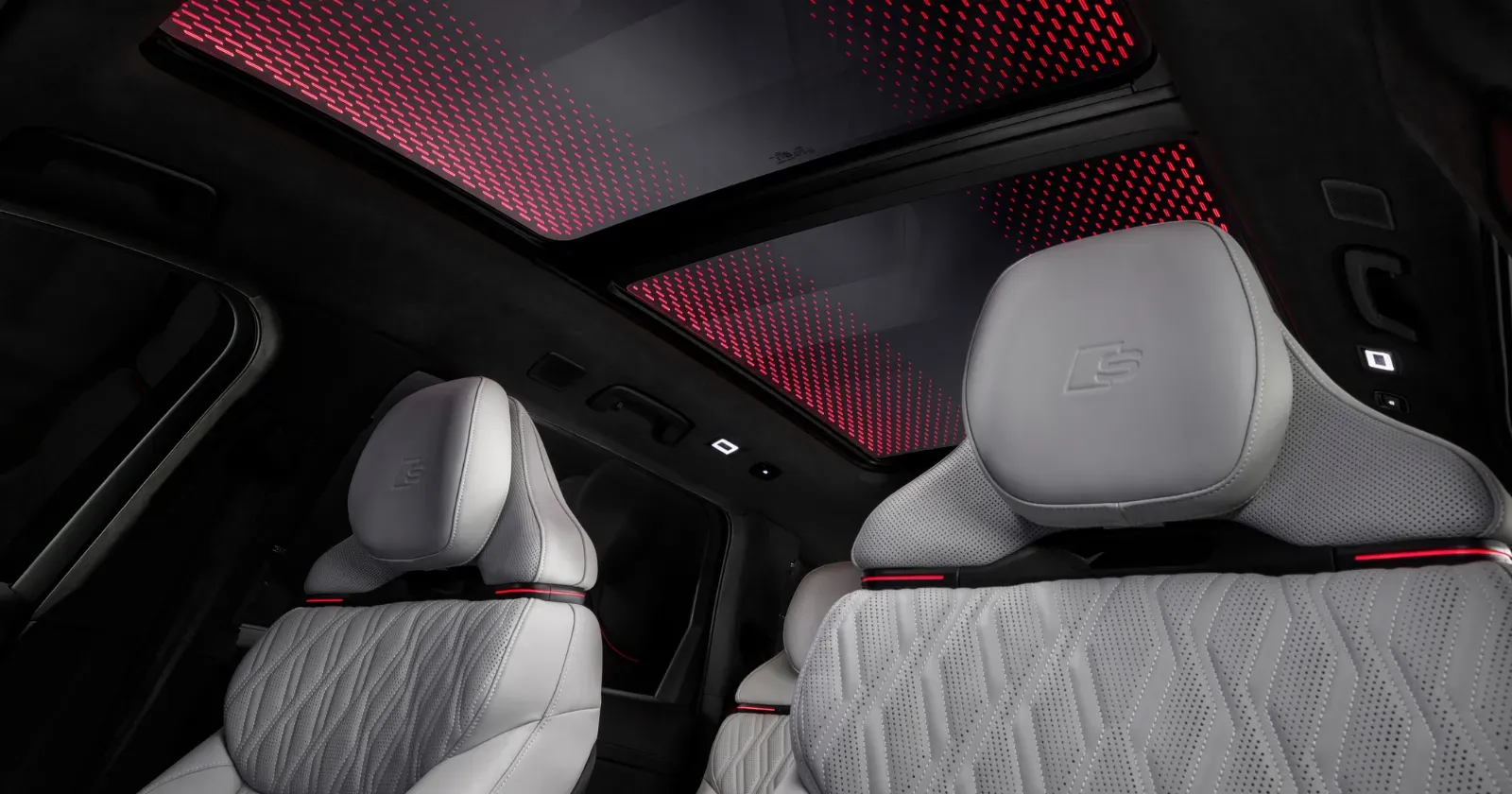 Audi Q9 Cabin sunroof