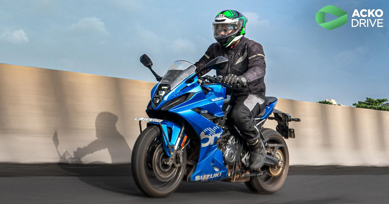 GSX_8_R_Action_5_c57ca06f7d.webp