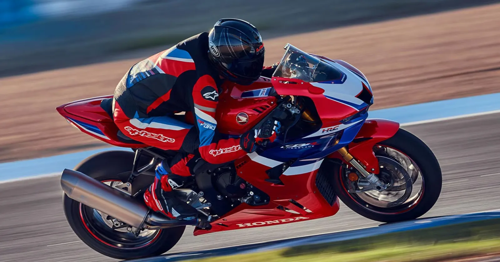 Honda_CBR_1000_RR_R_Fireblade_SP_4b98917585.webp