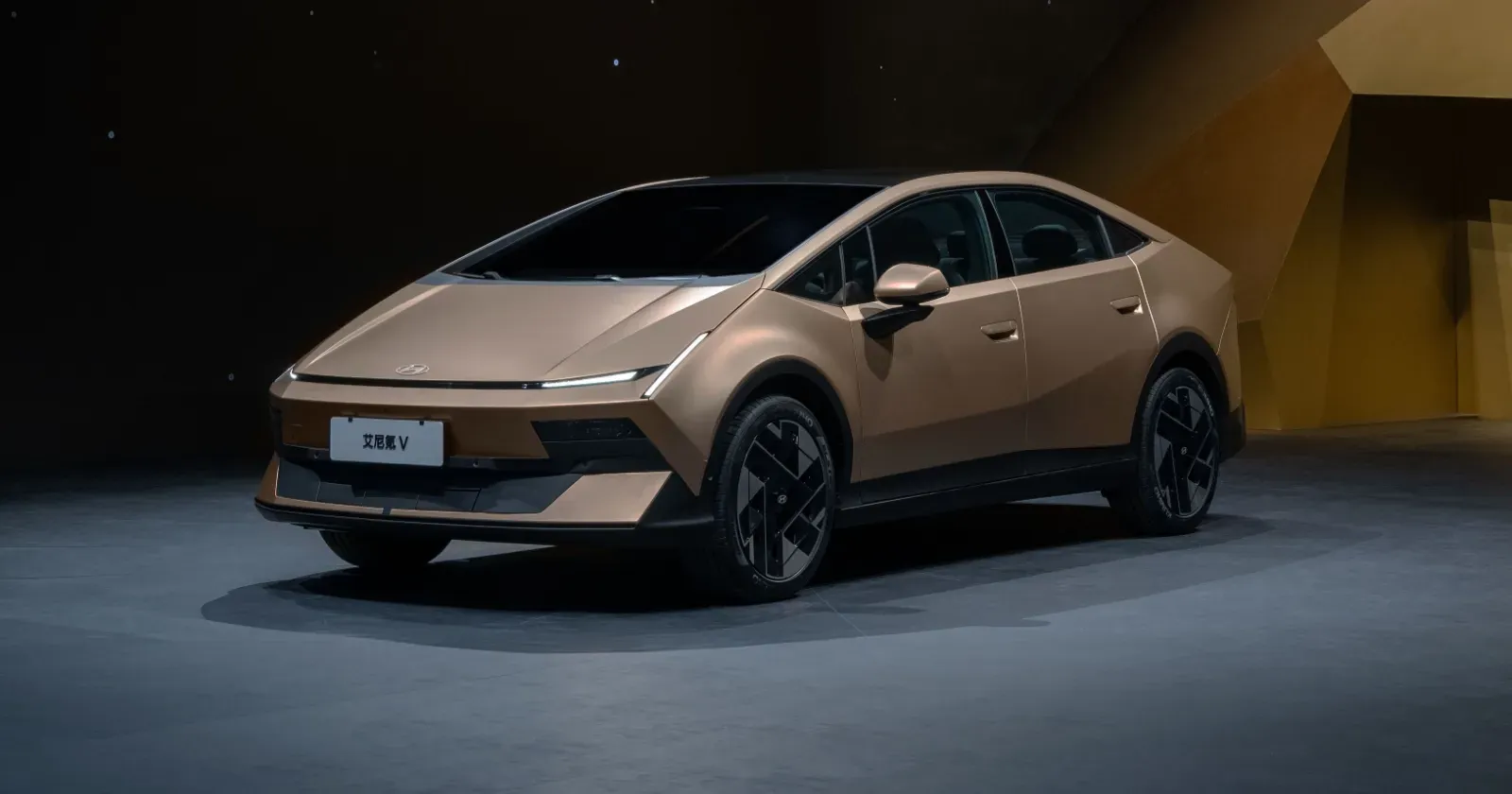 Hyundai Ioniq V.webp