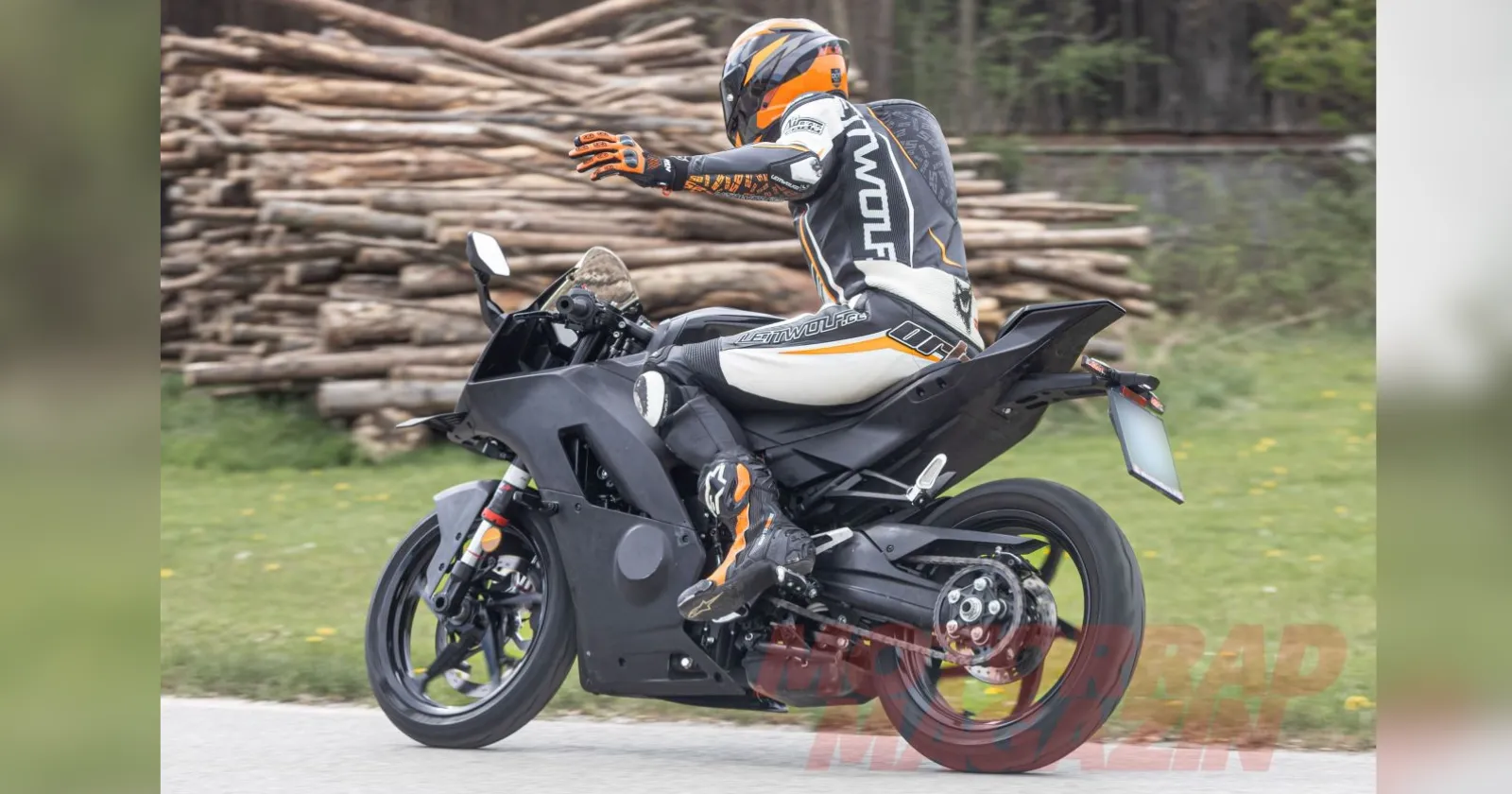 KTM_Twin_Cylinder_3_fd4a6c77f1.webp