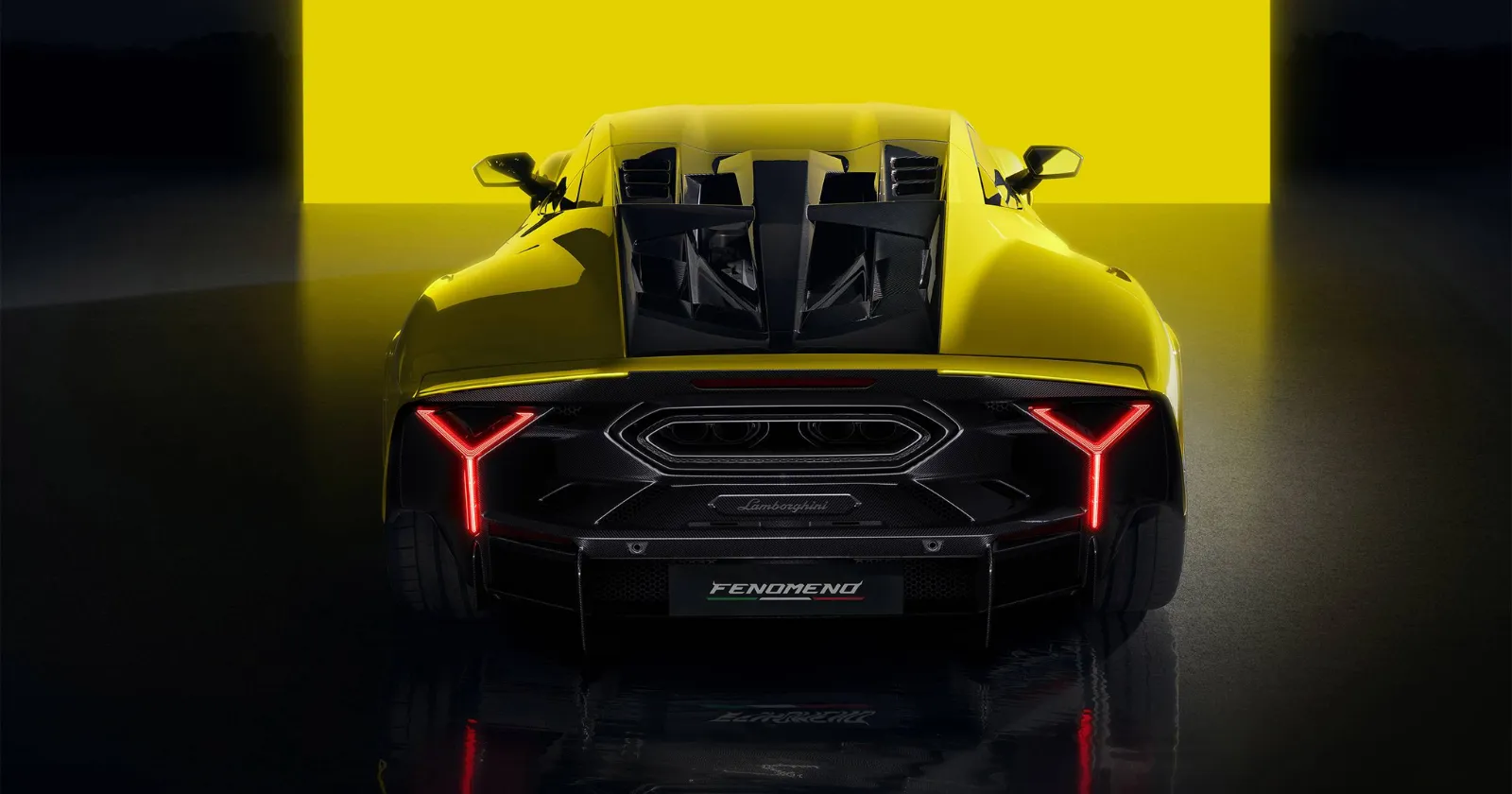 Lamborghini_Fenomeno_2_41388db2ea.webp