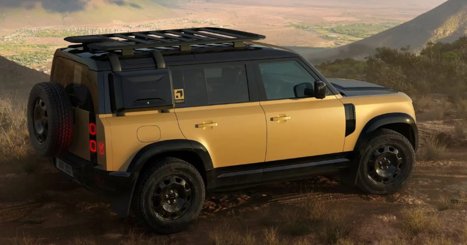 Land_Rover_Defender_110_Trophy_Edition_2_9d10d9c09a.webp