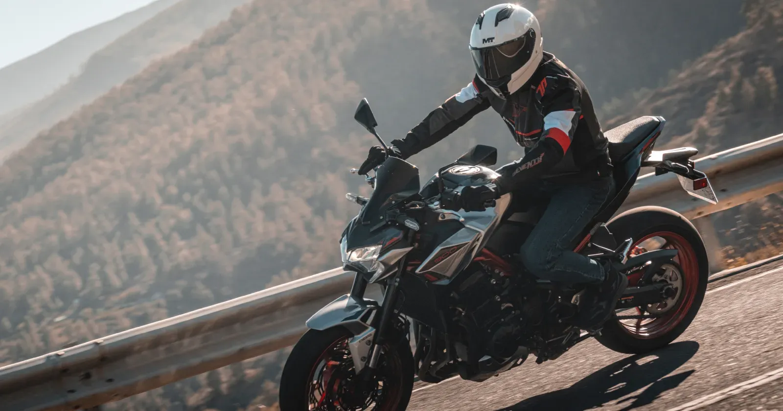 ReiseMoto Appointed MT Helmets Distributor in India, Launches Stinger 2