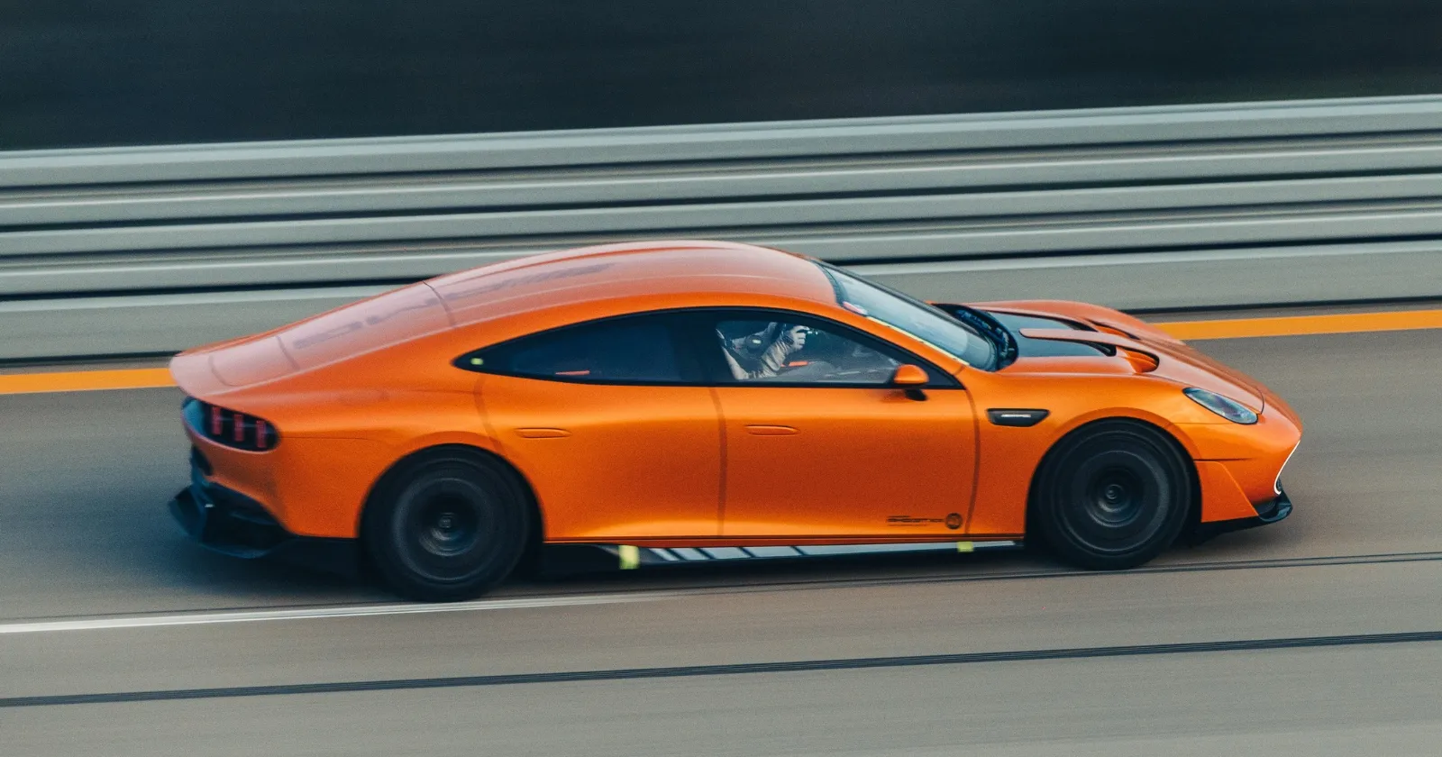 Mercedes_AMG_Concept_GT_XX_5_b58837c422.webp