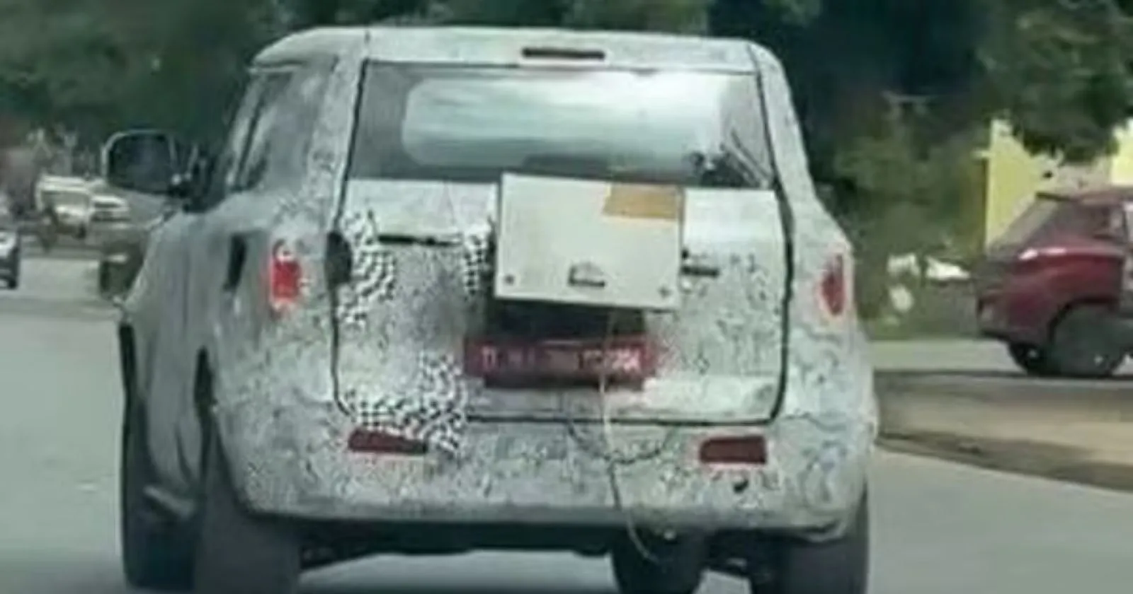 New_Mahindra_Bolero_rear_7e89b24e58.webp
