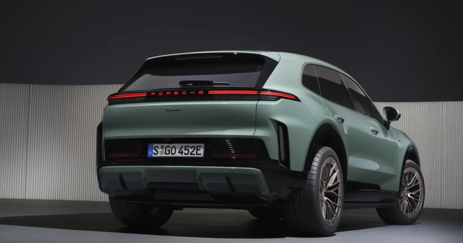 Porsche_Cayenne_Electric_e25a90cd86.webp