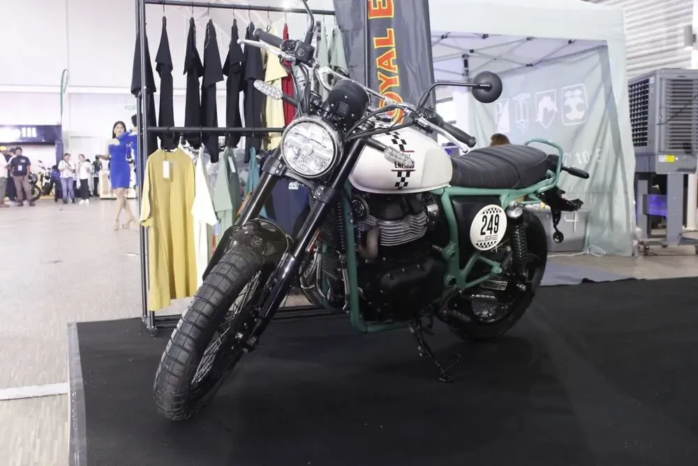 Royal Enfield Bear 650 image .webp
