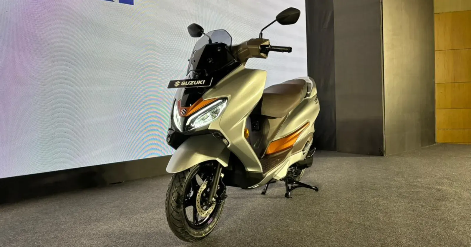 Suzuki Burgman Street (3).webp