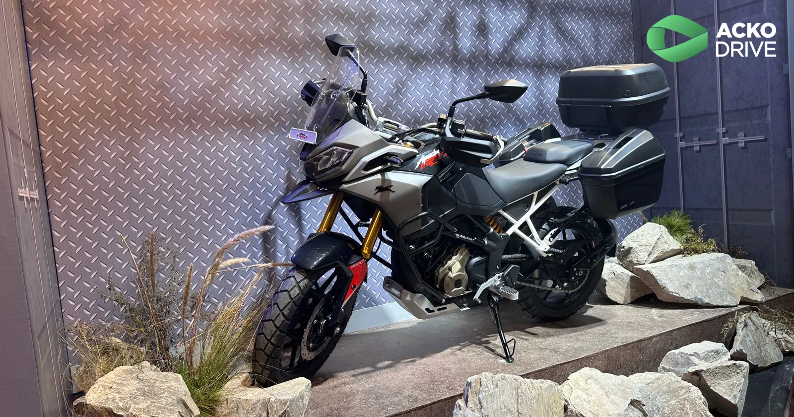 TVS_Apache_RTX_300_1_78096352cf.webp