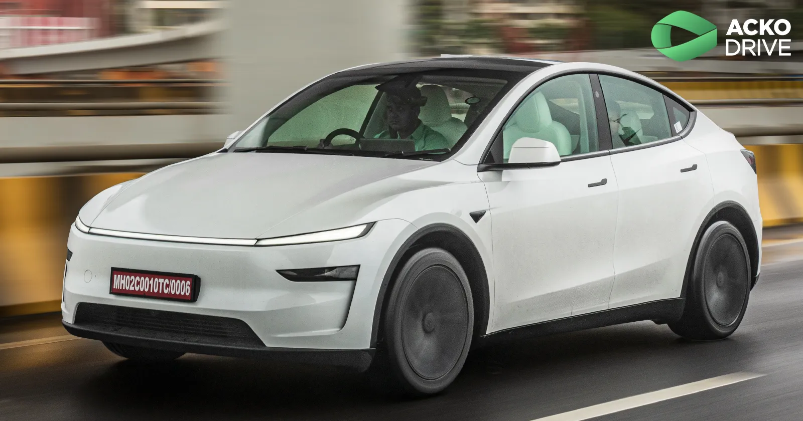 Tesla_Model_Y_Action_1_70647dc1d2.webp