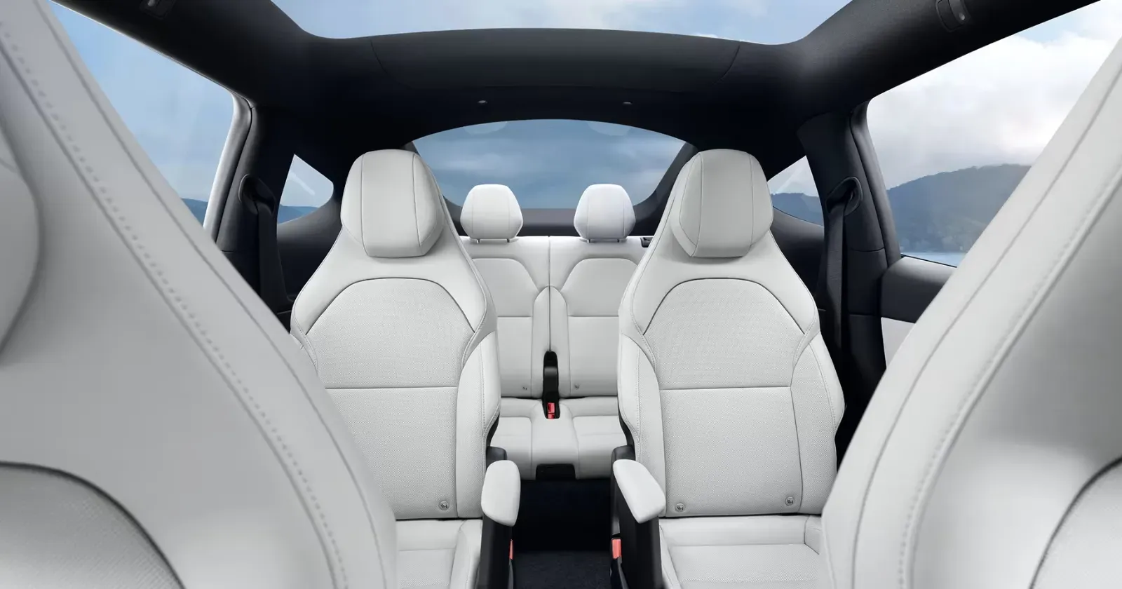 Tesla Model Y L (2).webp