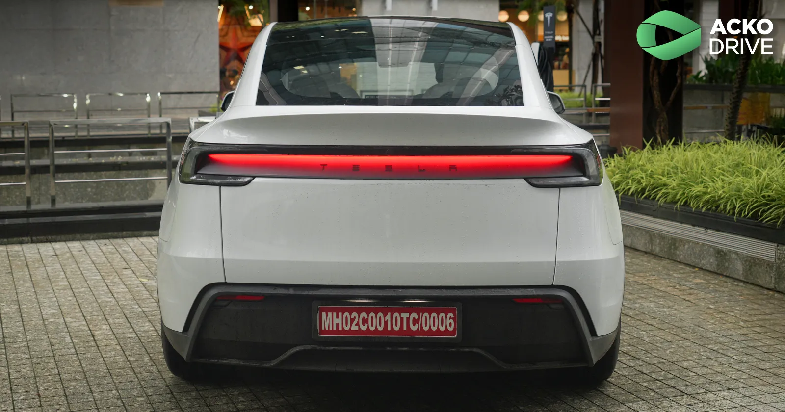 Tesla_Model_Y_Static_3_3ee2d5f543.webp