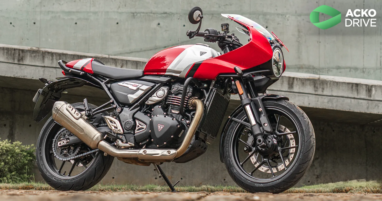 Triumph_Thruxton_400_Static_1_d0d1dd5e5d.webp