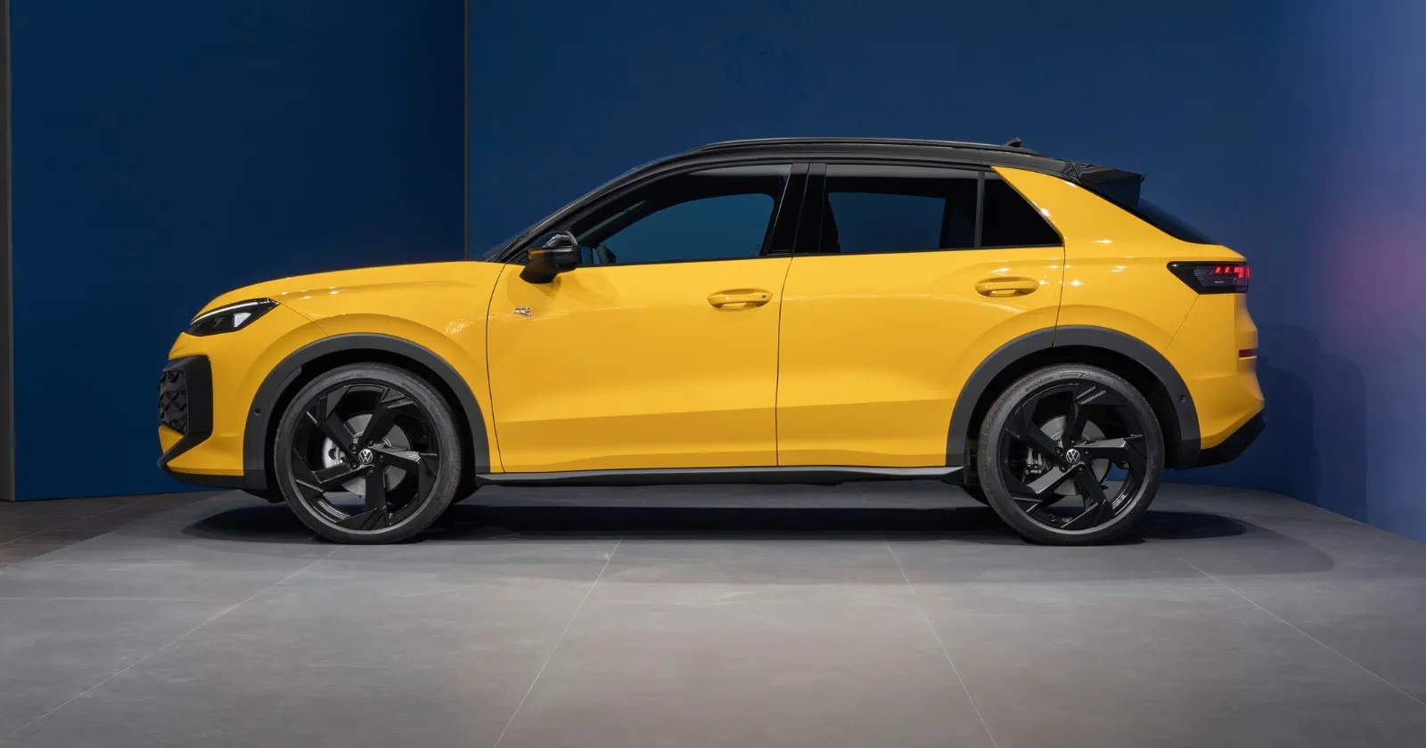 Volkswagen_T_Roc_5_881e3c0438.webp