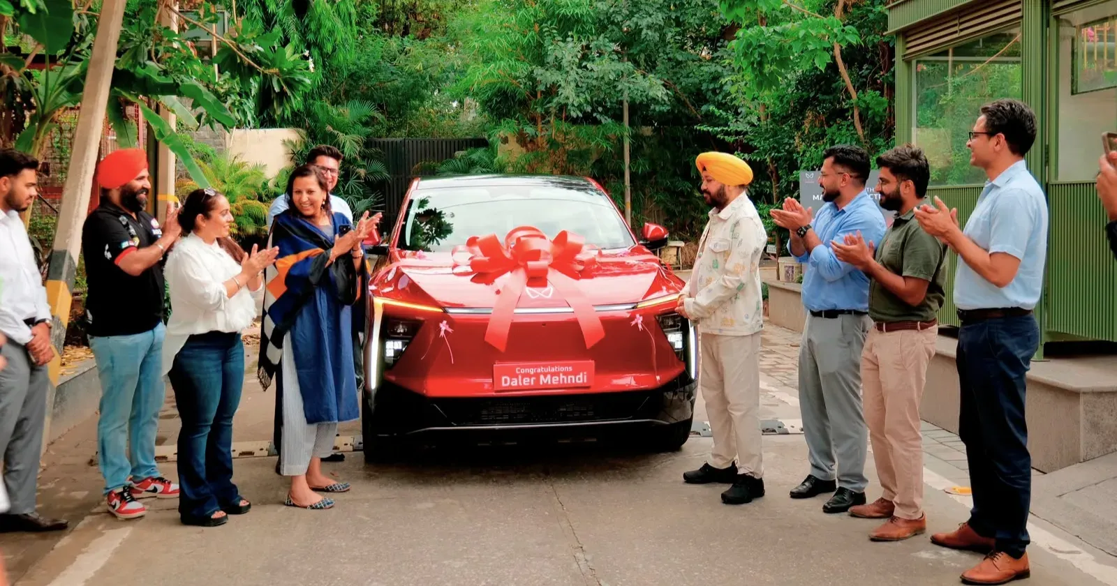 daler-mehandi-mahindra-xev-9s