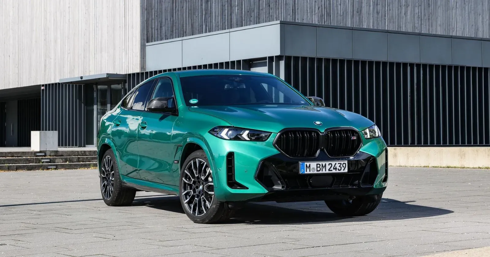 bmw-x6-m60i