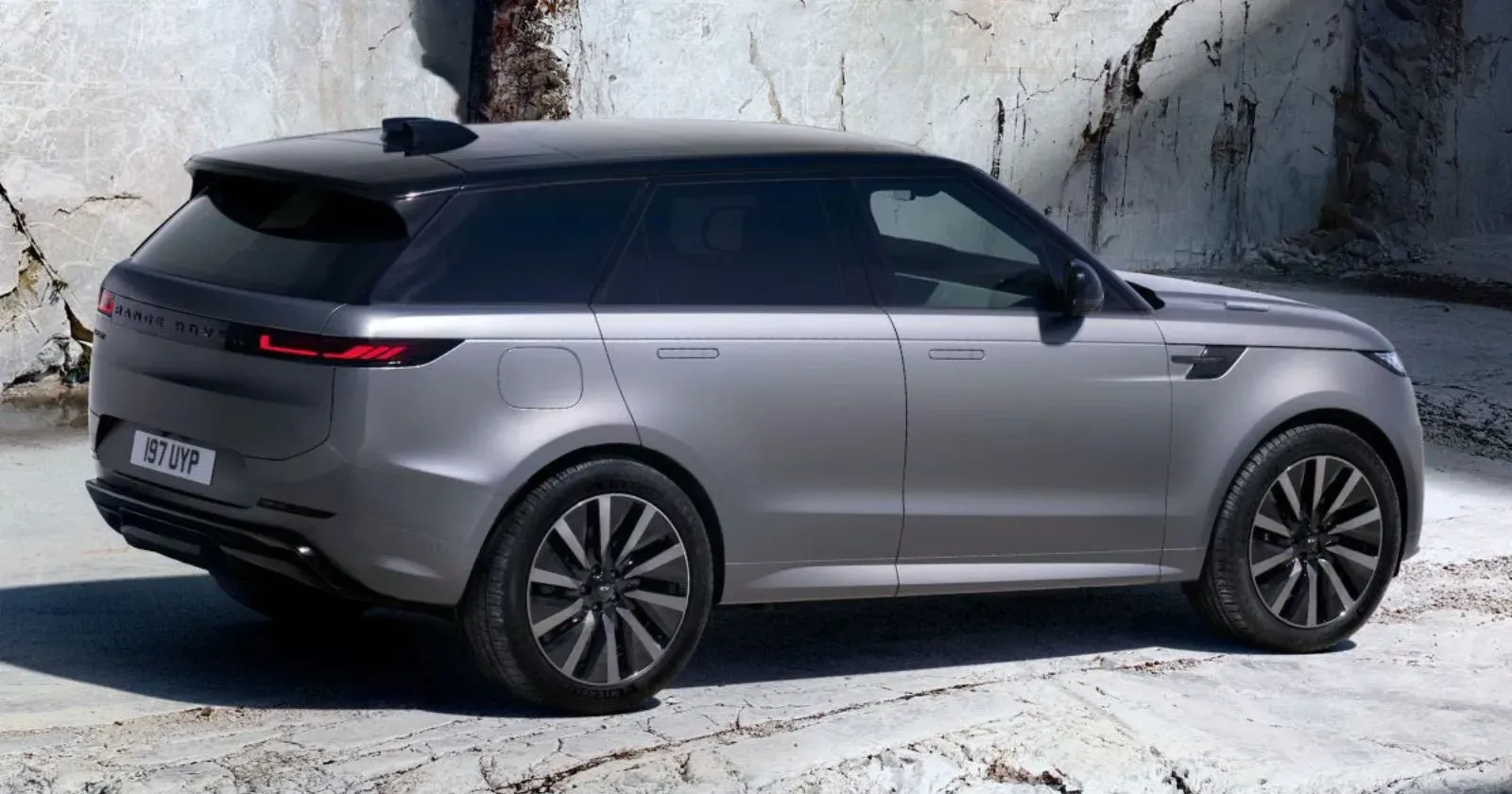 Range Rover Sport Electric 2