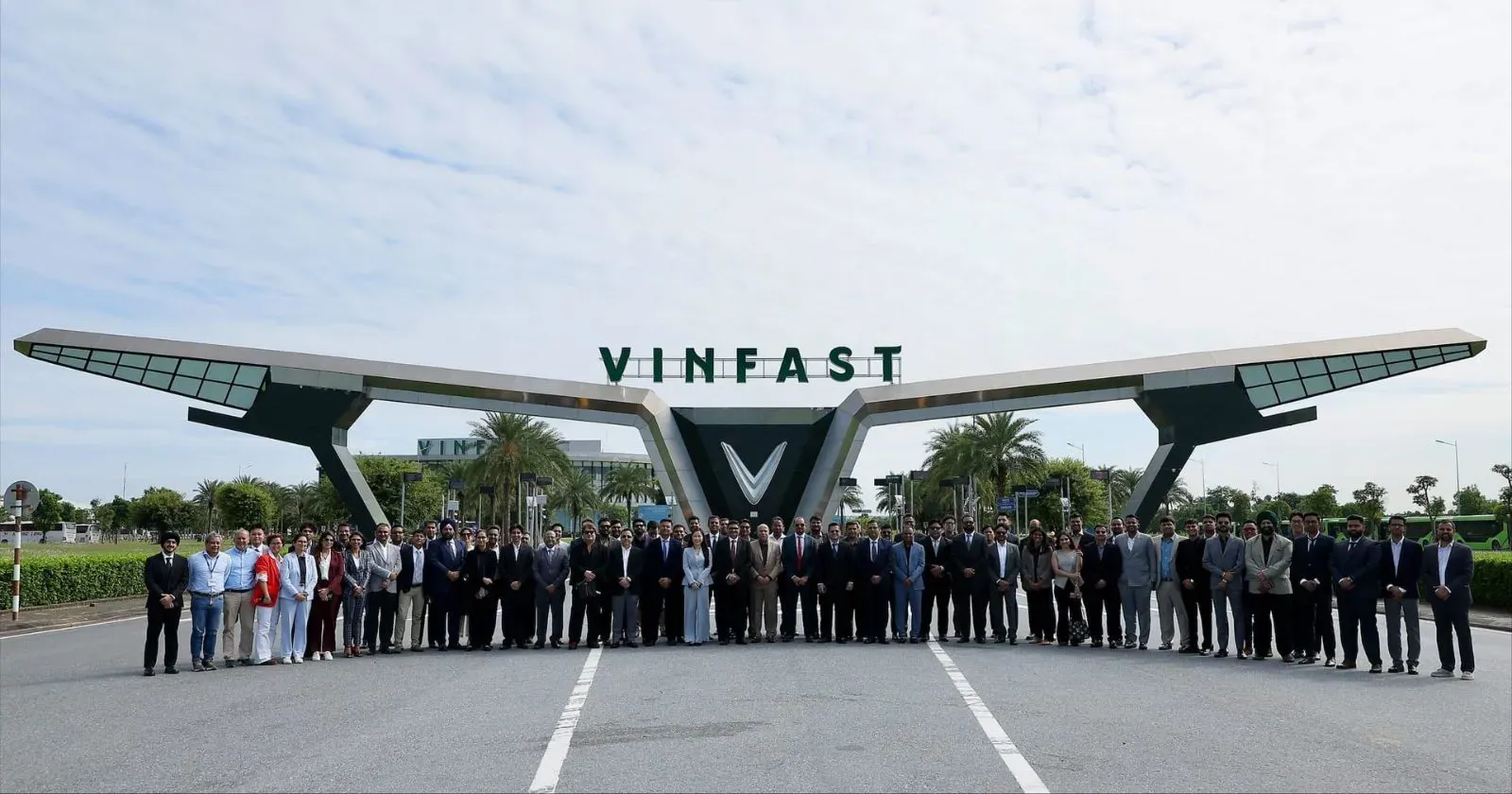 VinFast Prepares Indian Two Wheeler Debut with 50+ Showrooms Planned Across 34 Cities