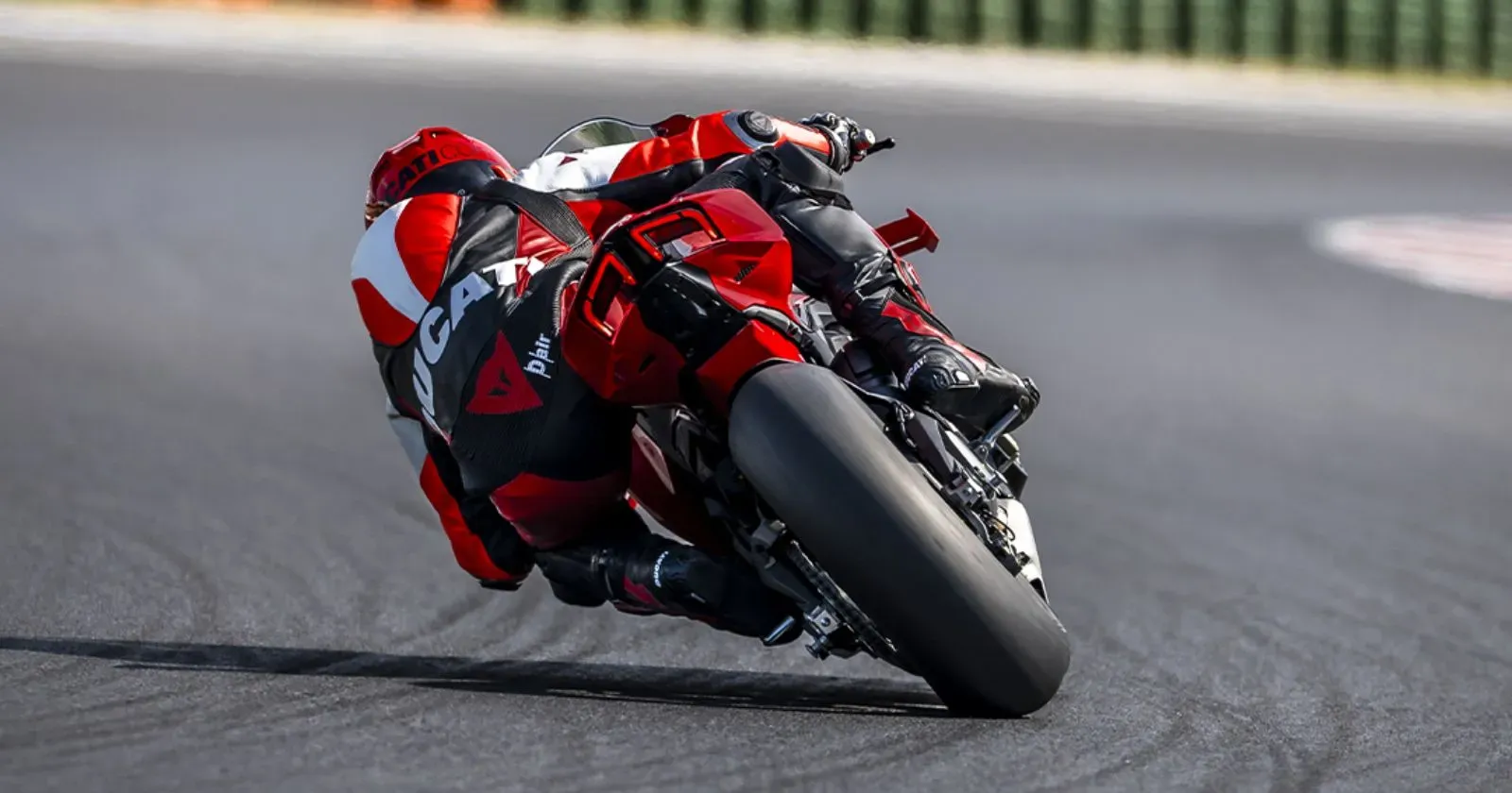 2027-panigale-v4-rear