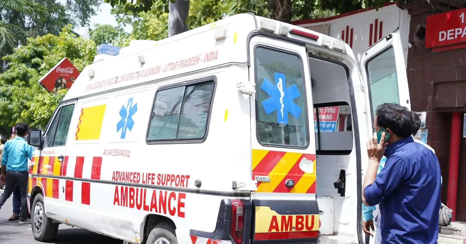 ambulance-india-aman-chaturvedi-unsplash.webp