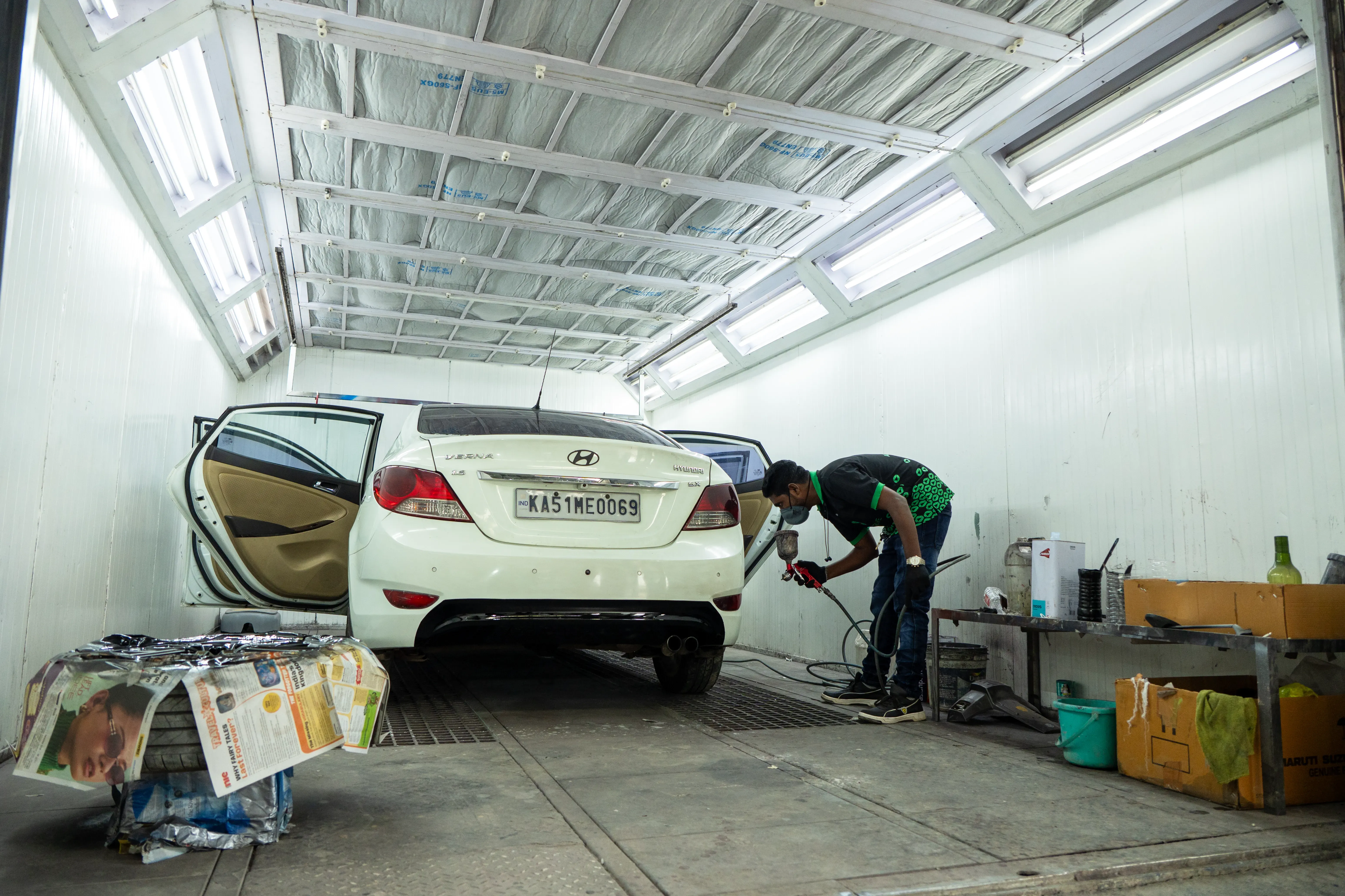 Garage image 7