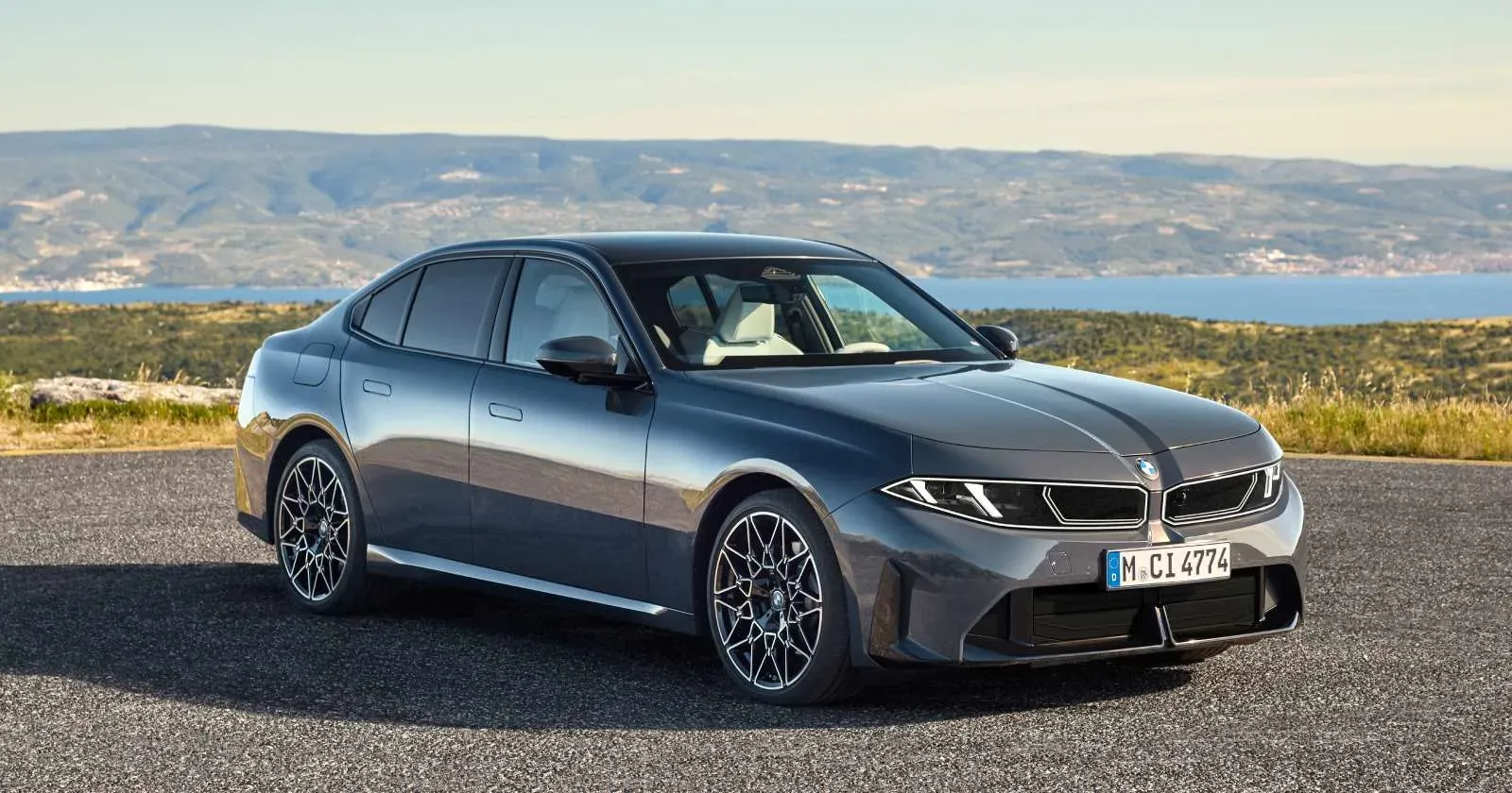 bmw-320-exterior.webp