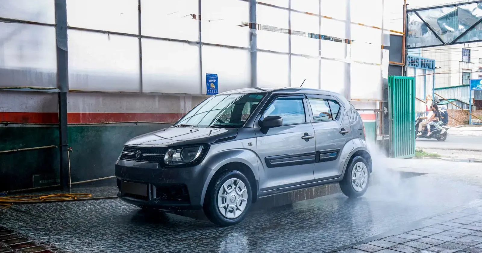 car india unsplashmilin john.webp