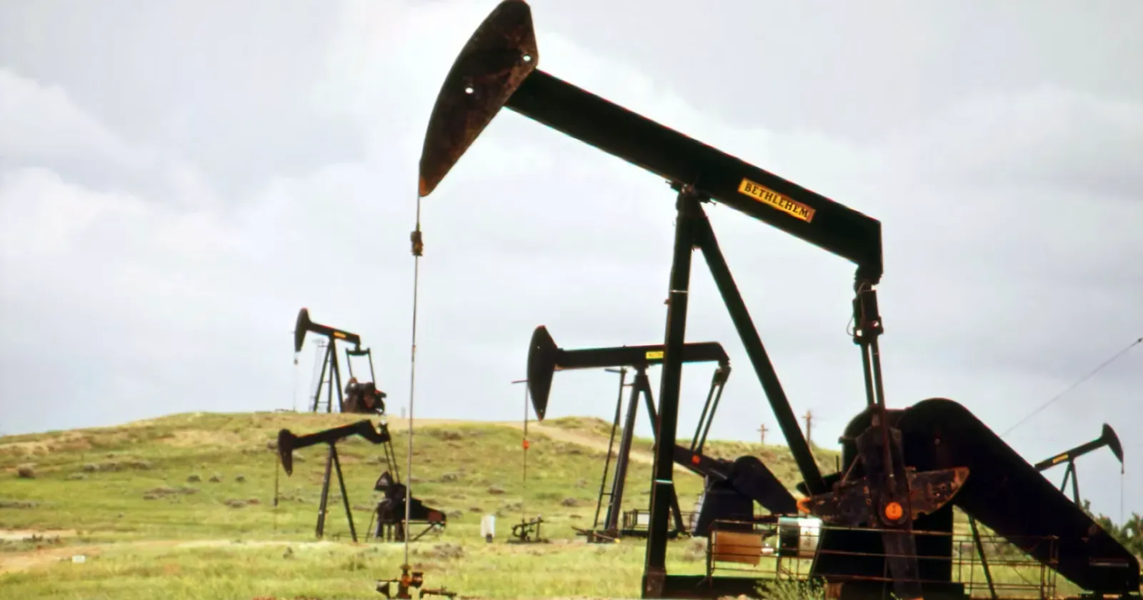 crude oil unsplashDocumerica.webp