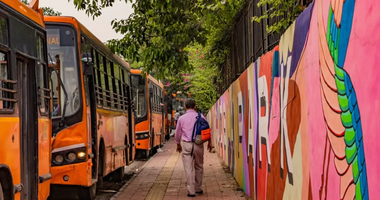 delhi bus pexelsShantum Singh.webp