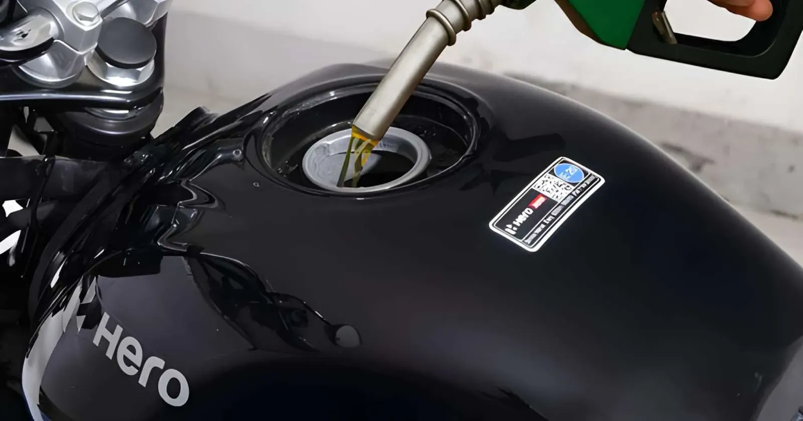 Hero Flex Fuel Bike :- Hero का बड़ा धमाका, अब पेट्रोल नहीं E100 Fuel पर दौड़ेगी नई बाइक !