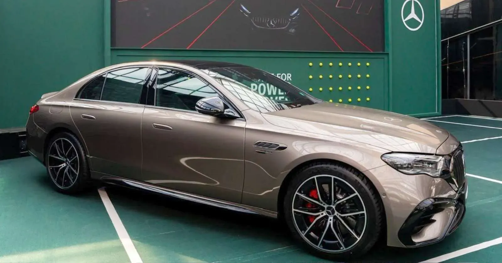 mercedes-amg-e-53.webp