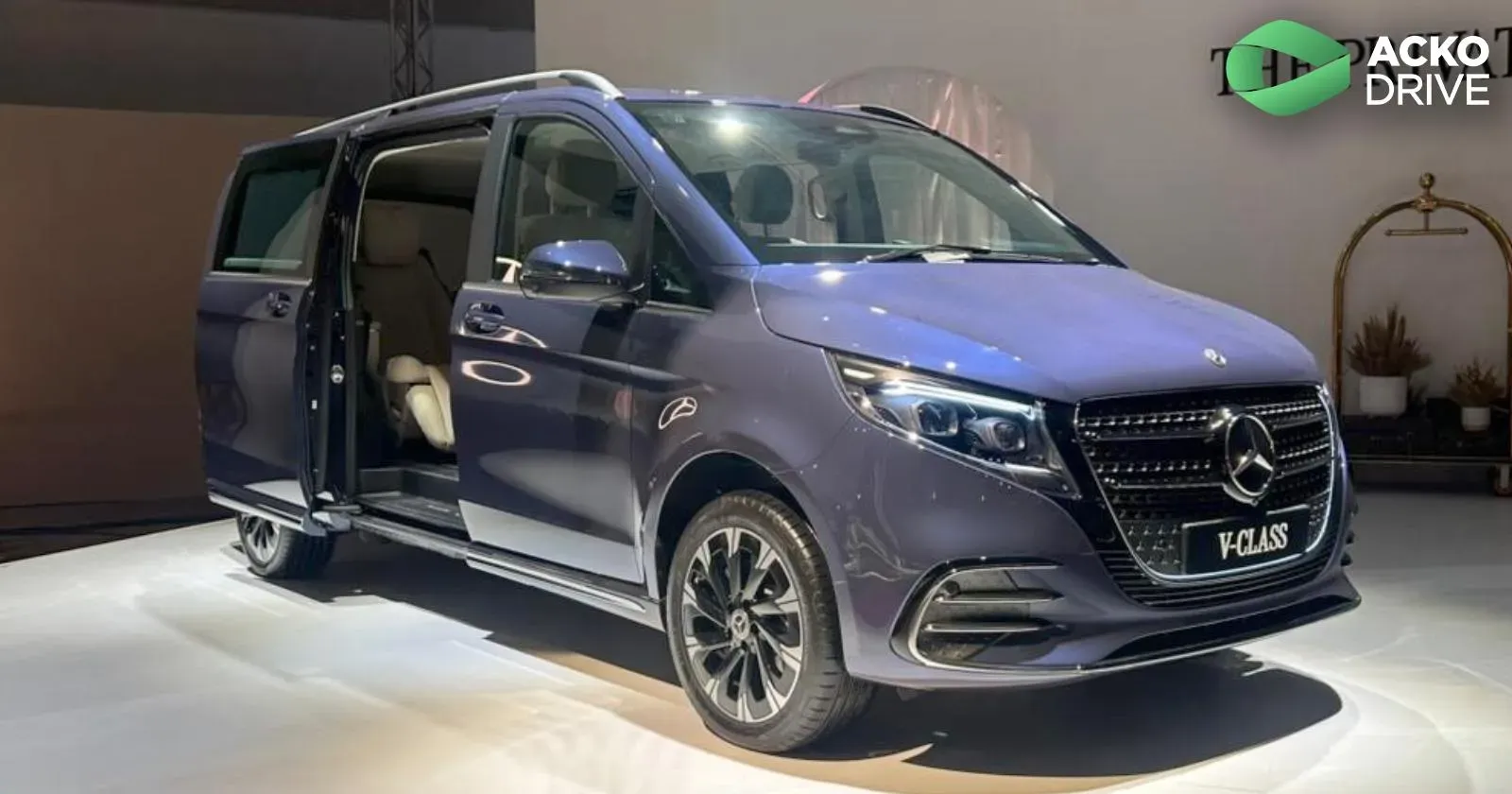 mercedes-benz-v-class-launch3.webp