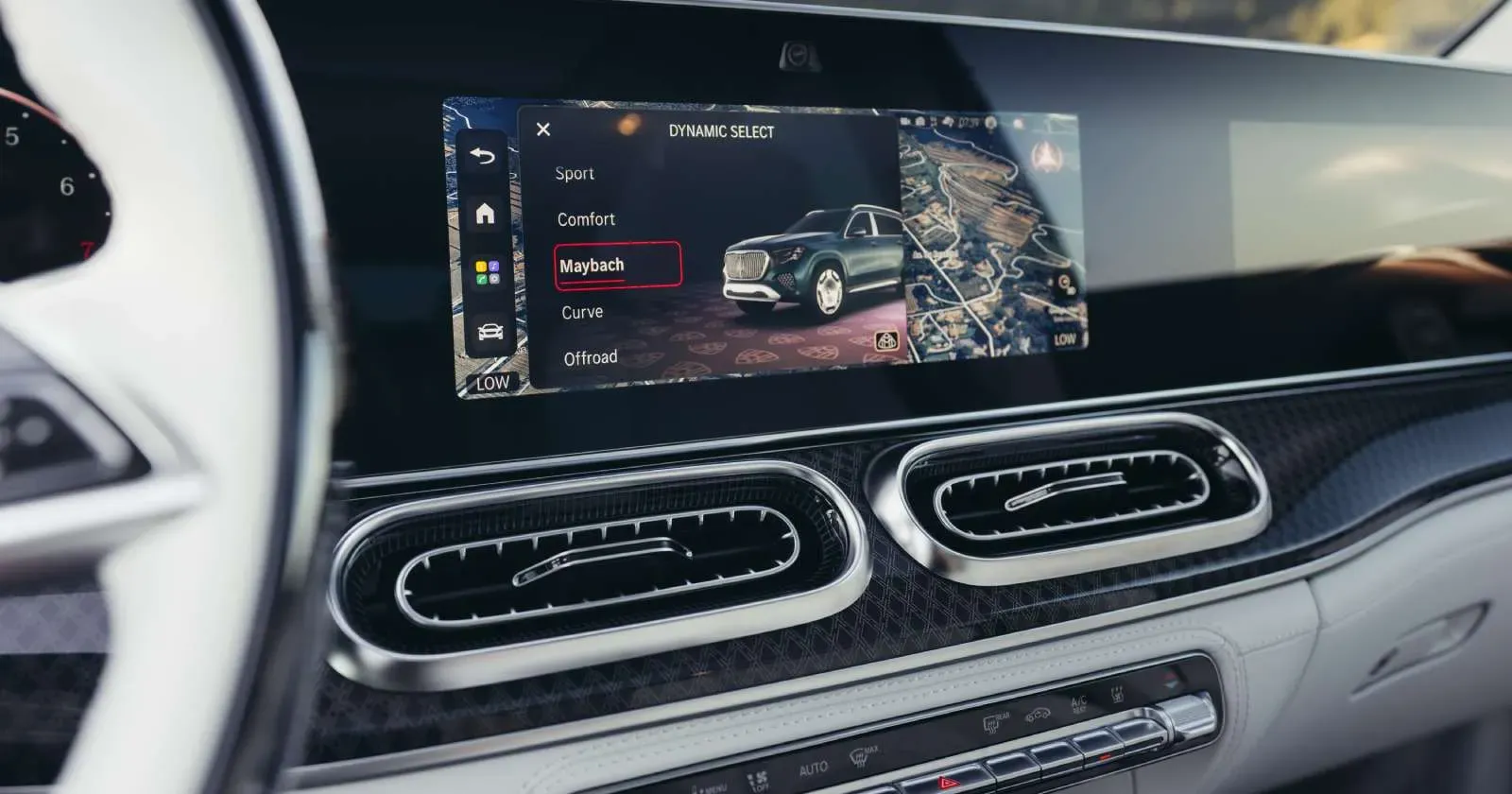 mercedes-maybach-gls-screen.webp