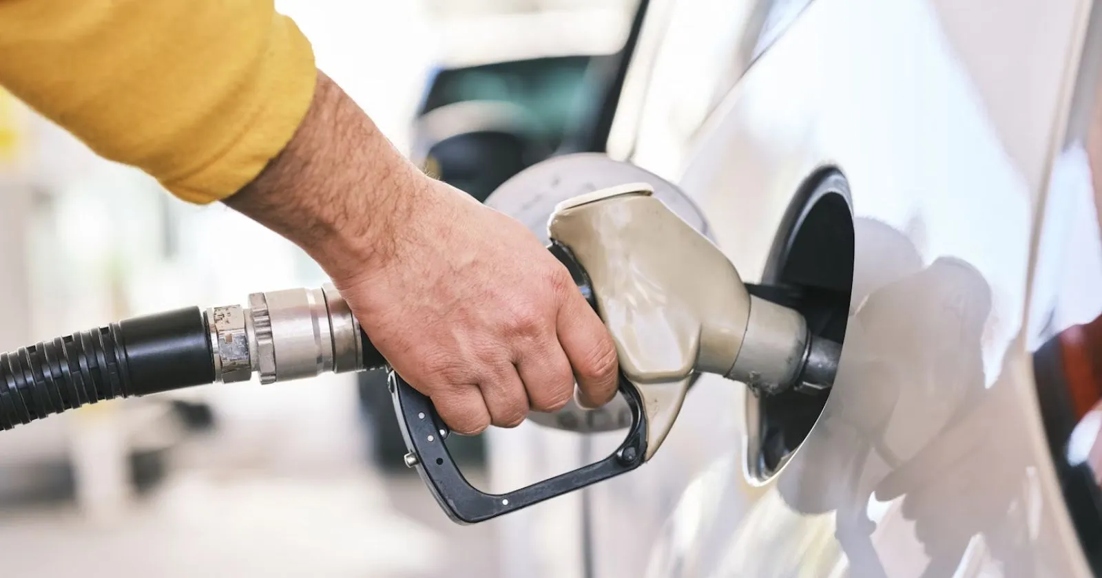 petrol_pump_8b0f978e5b.webp