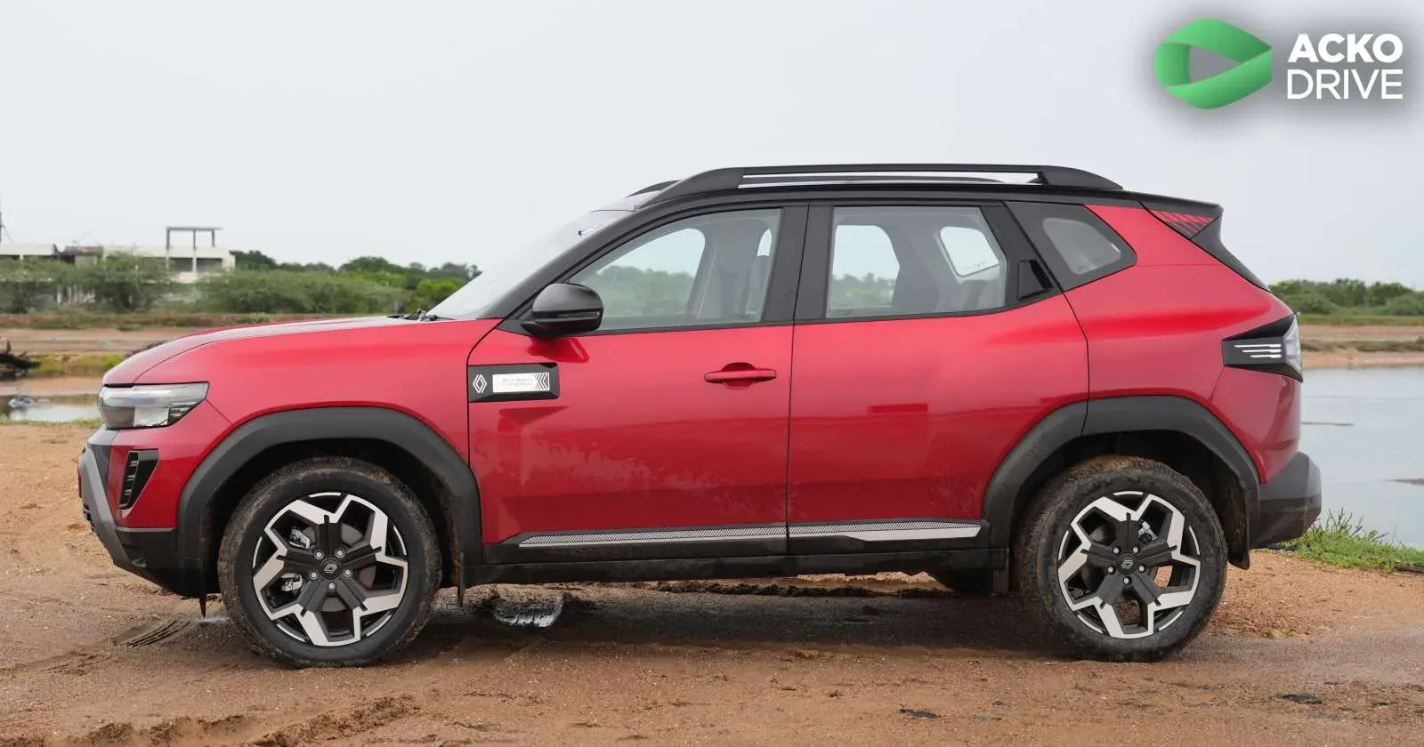 renault-duster-hybrid-side.webp