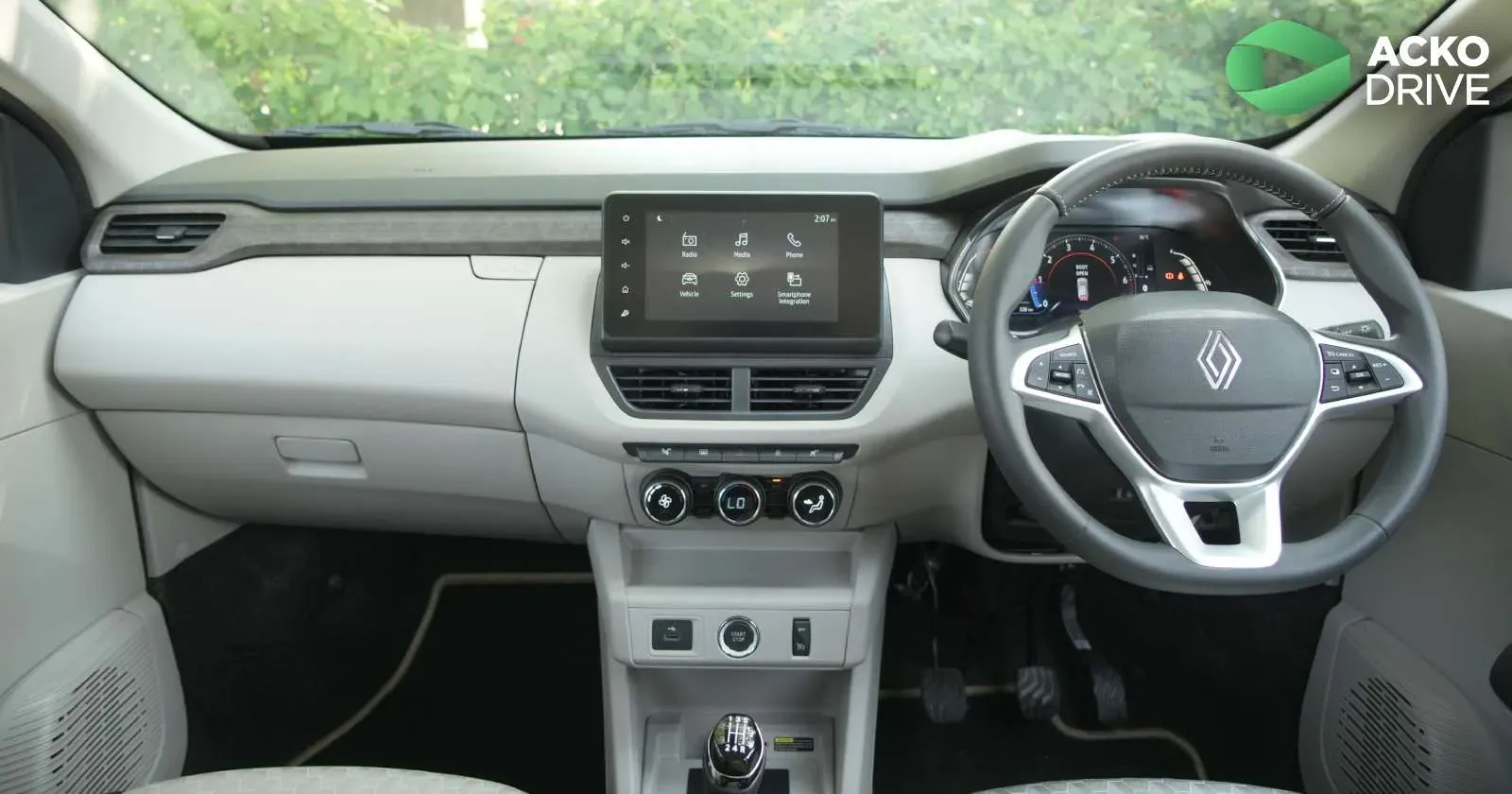 renault-triber-turbo-dashboard.webp
