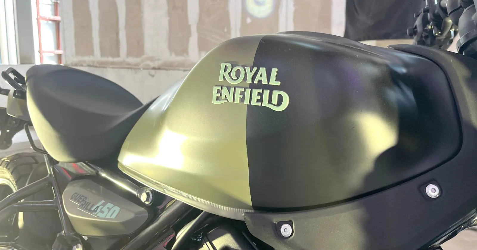 royal_enfield_shadow_ash_tank_aa90bc9f78.webp