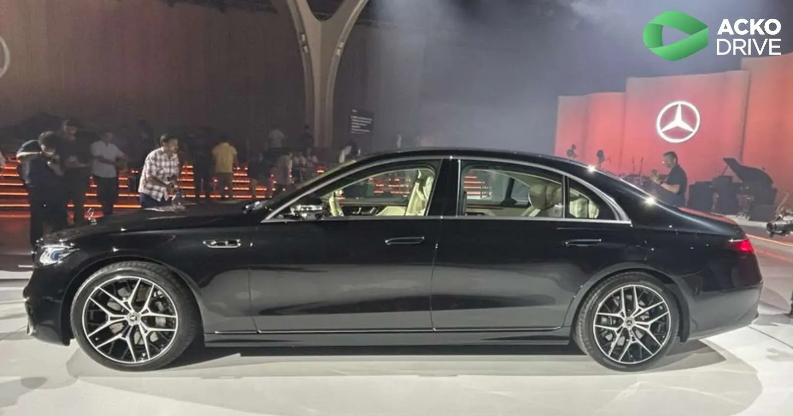 s-class-facelift-2026-side.webp