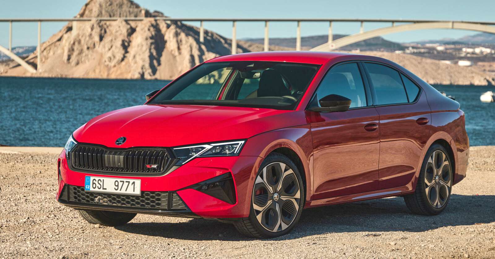 skoda-octavia-rs-2025.jpg