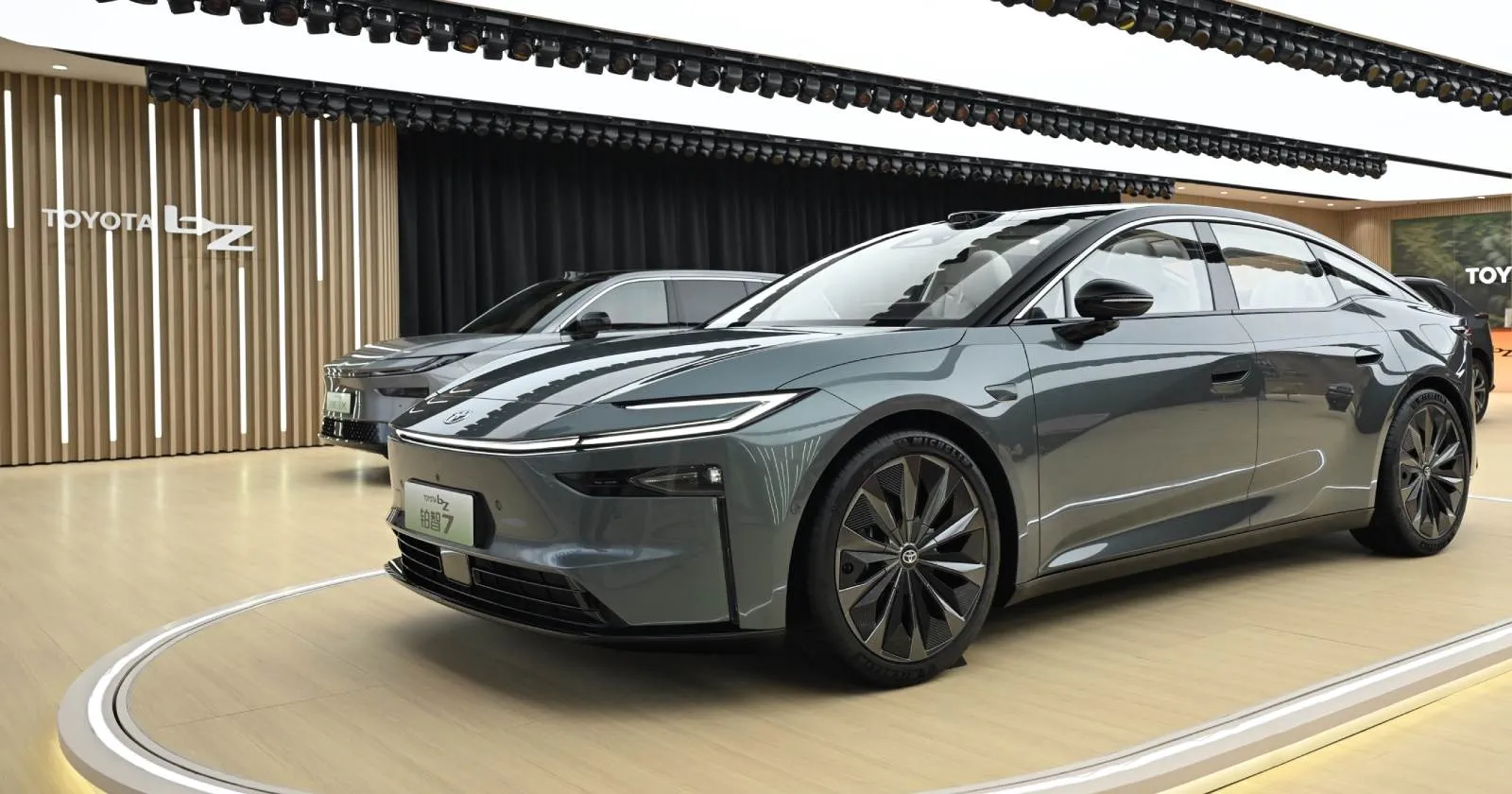 toyota_bz7_china_unveil_acde7e3c8f.webp