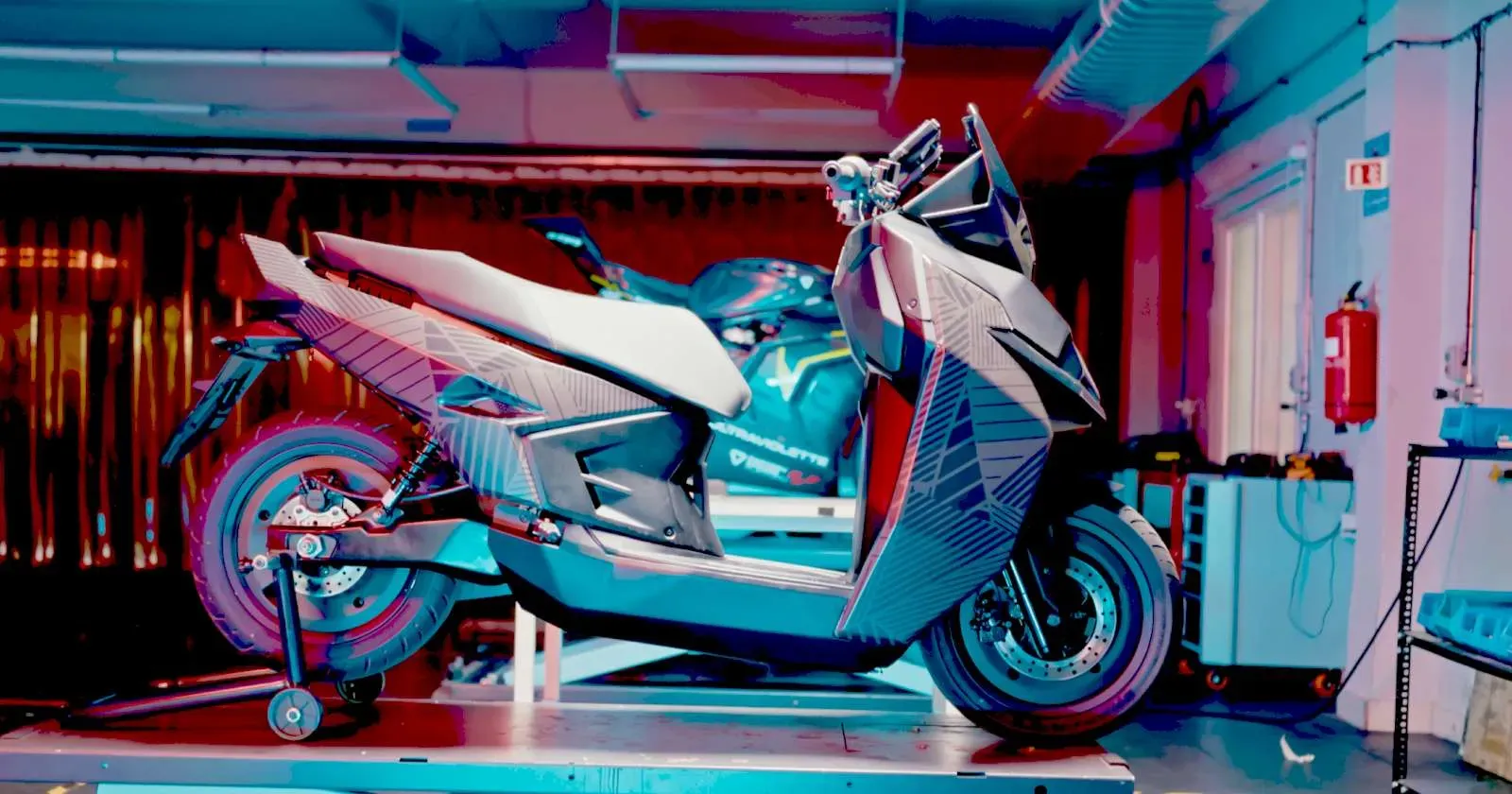 Ultraviolette Tesseract Scooter to Launch in Jan 2027 With 100V Charging, Better Performance, Larger Seat