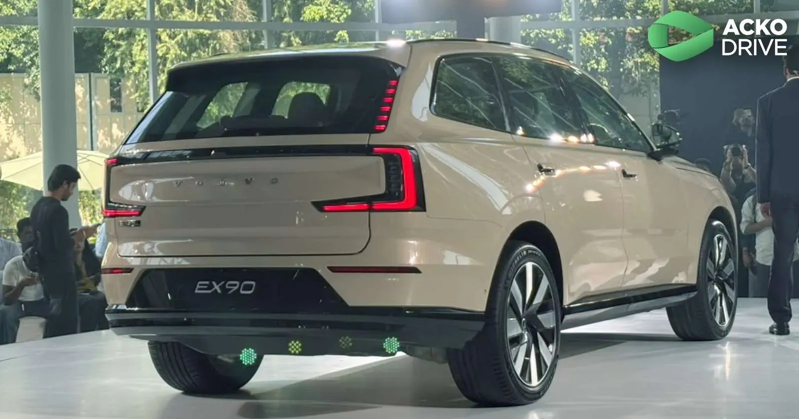 volvo-ex90-launch-rear.webp
